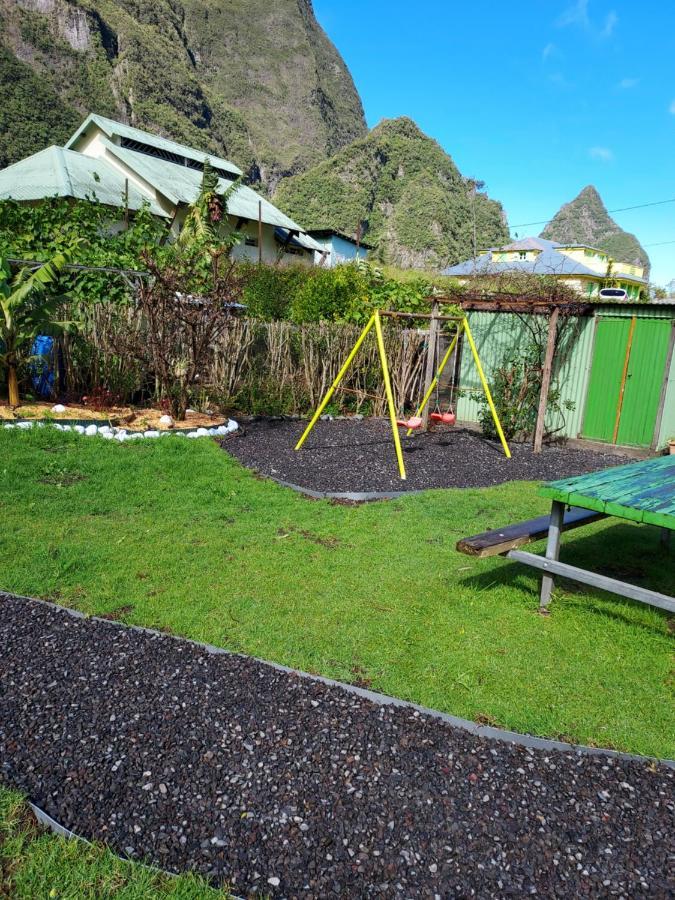 Au Pied Des Sources Vila Cilaos Exterior foto